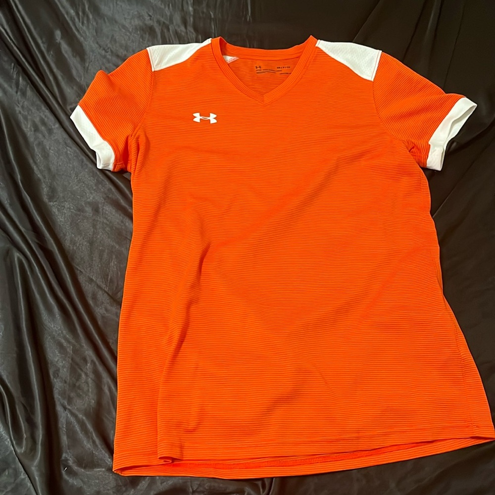 Cute athletic shirt.